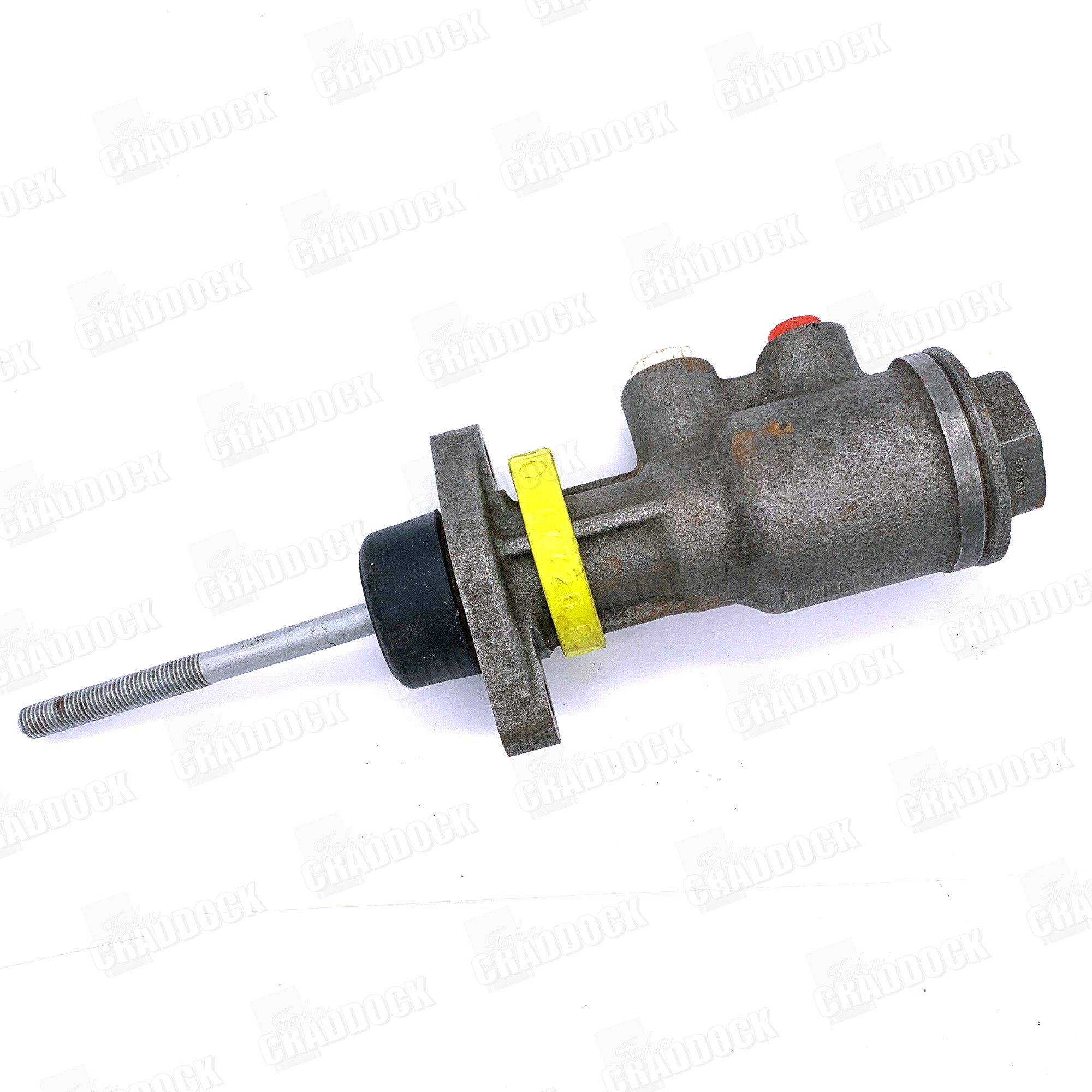 thumbnail image 2 of Brake Master Cylinder For Land Rover Series 2, 2a, 3 SWB – Aftermarket Replacement 90569126 2 of 6