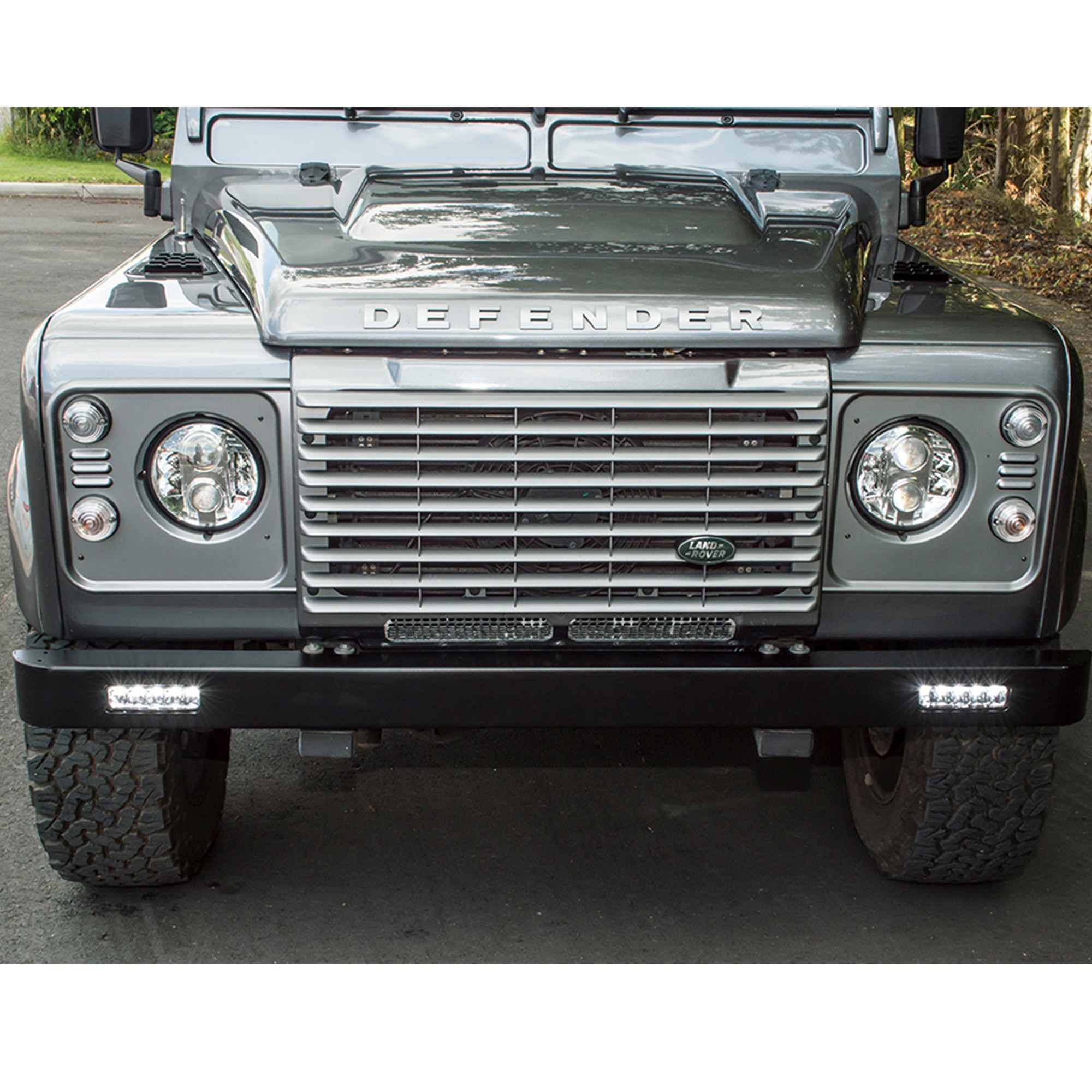 Front Bumper with Ring Led Lamp & End Caps for Defender
