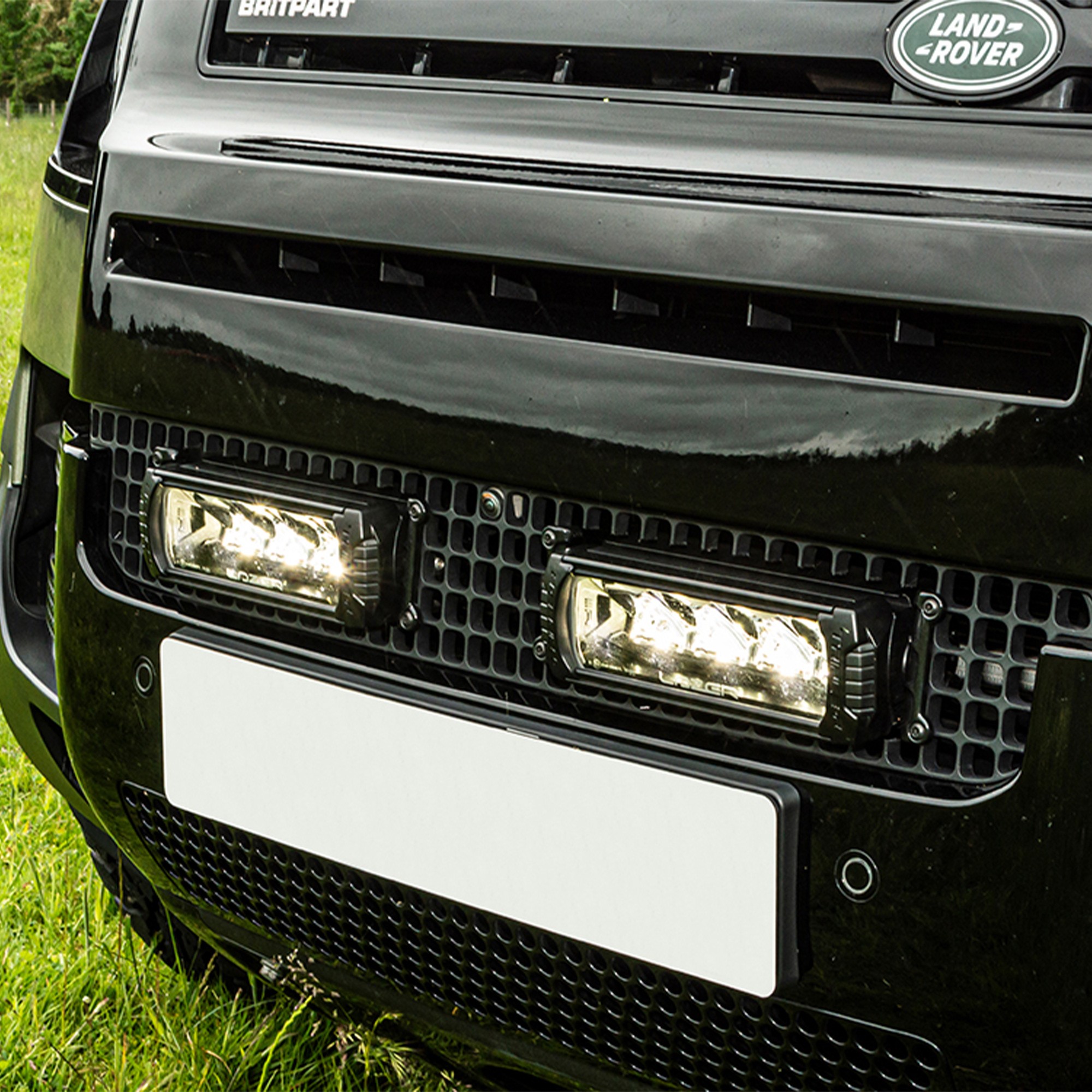 Defender 2020 Lazer Led Spotlight Grille Integration Kit Bespoke Mounting Brackets Quick and Easy Fitting