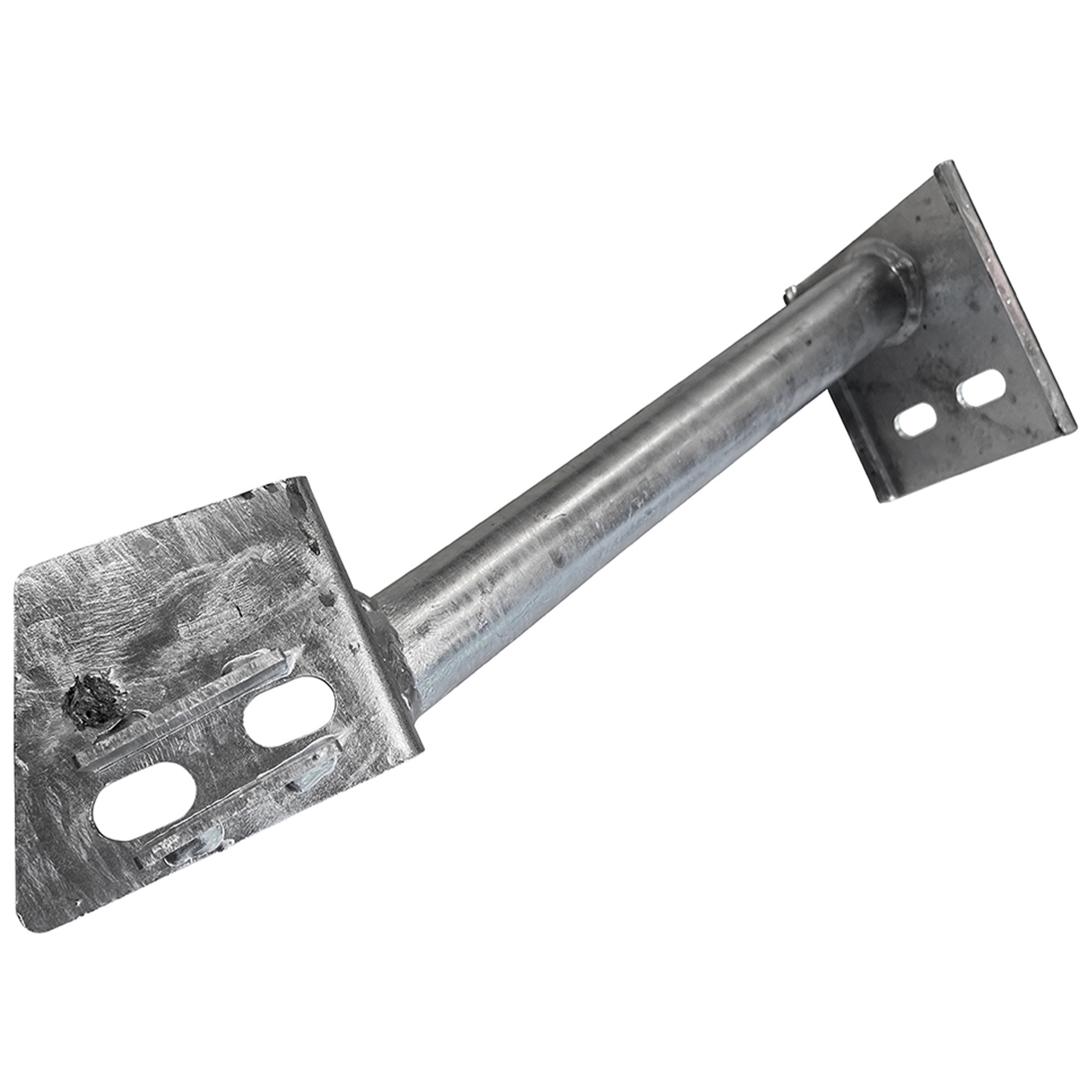Def 110 Galv Lhs Rear Seatbelt to Chassis Bracket
