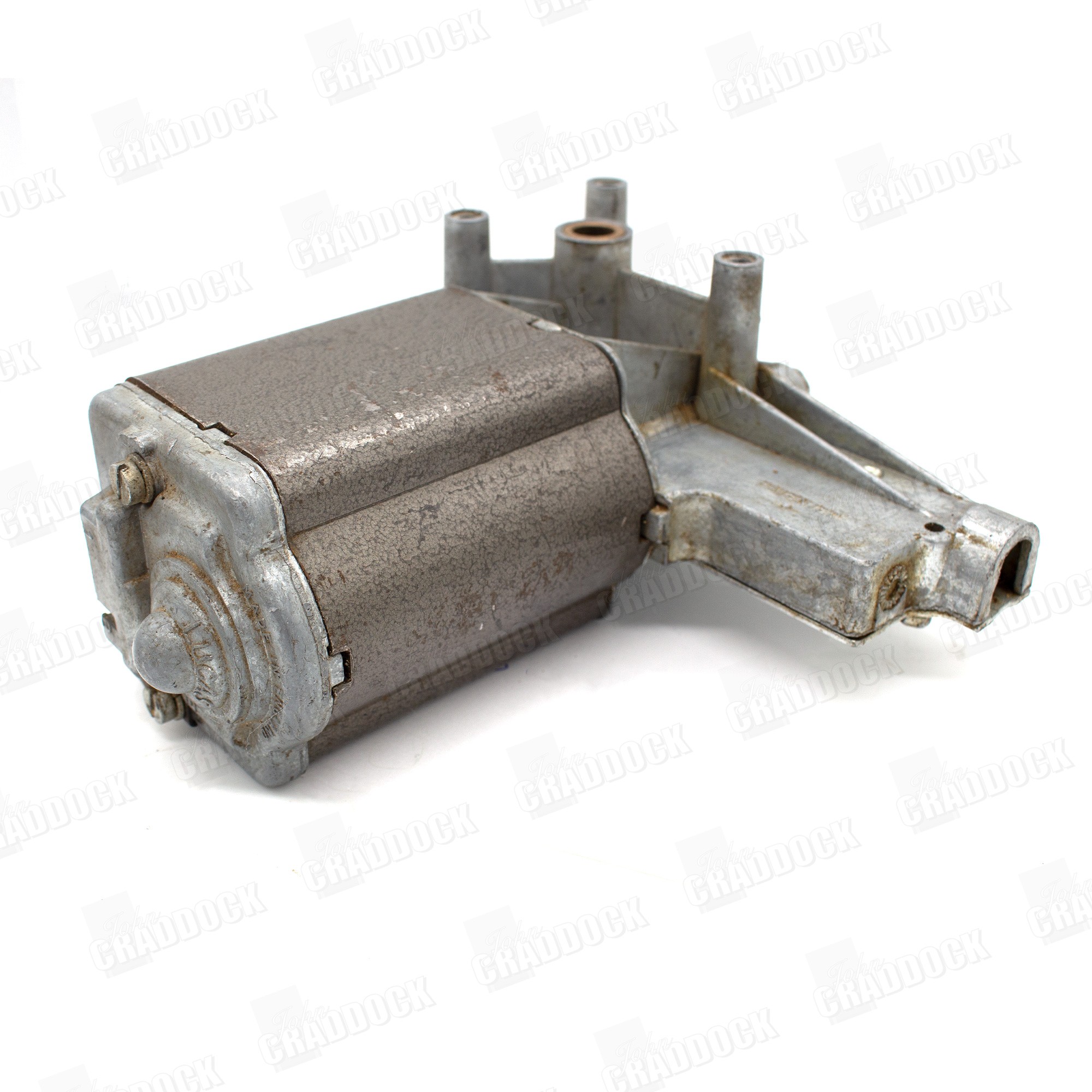 Genuine Wiper Motor Series 2A Suffix D to E Inclusive Recon and FC 2B up to Suffix B. Genuine this Is Square Body Type Not Round Type. We Would Need Old Unit for Recondition. Price May Vary Depending on Parts Needed
