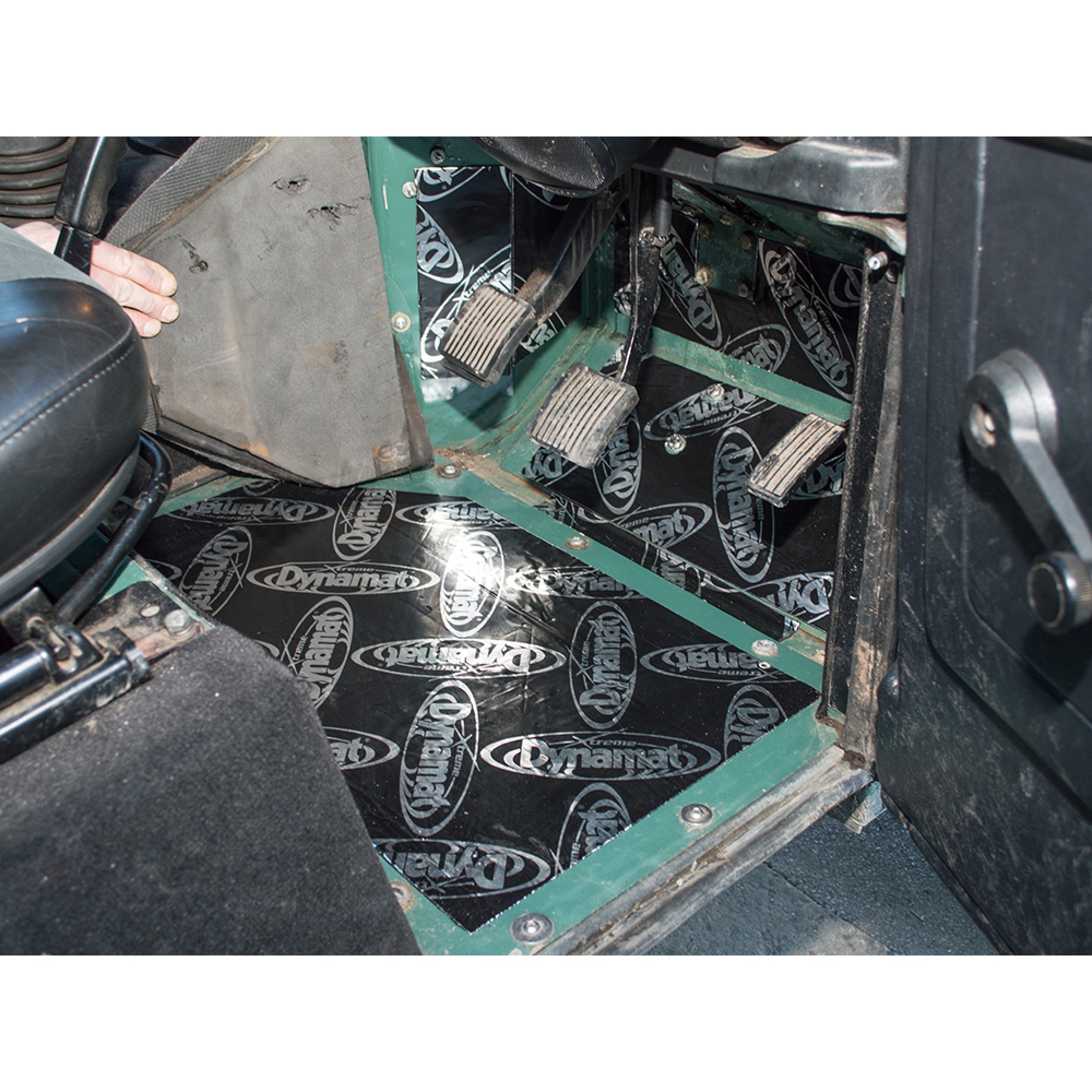 Dynamat Sound Deadening 90/110 Footwells 1983-2006 - DA8094