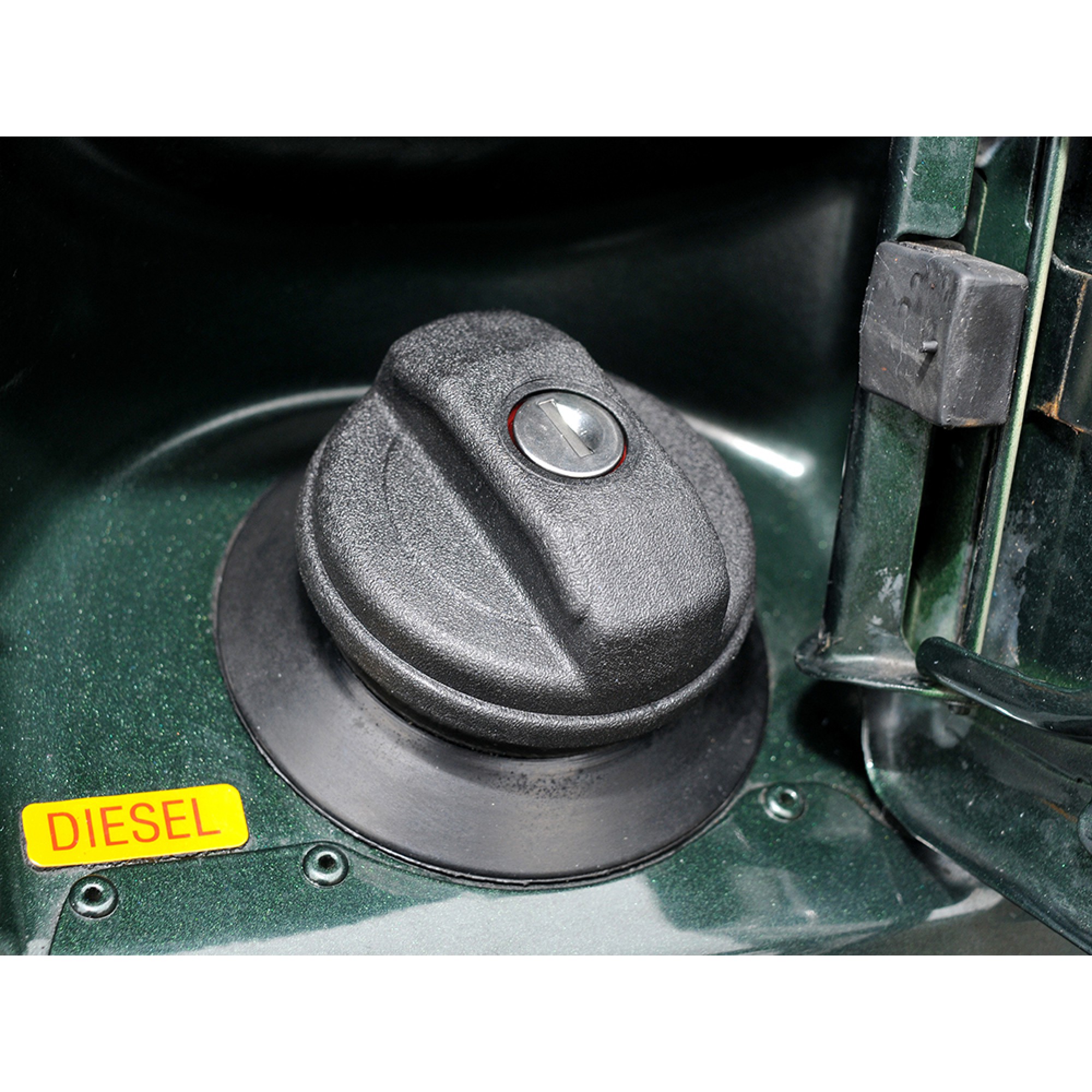 Disco 2 Locking Fuel Cap with 2 Keys