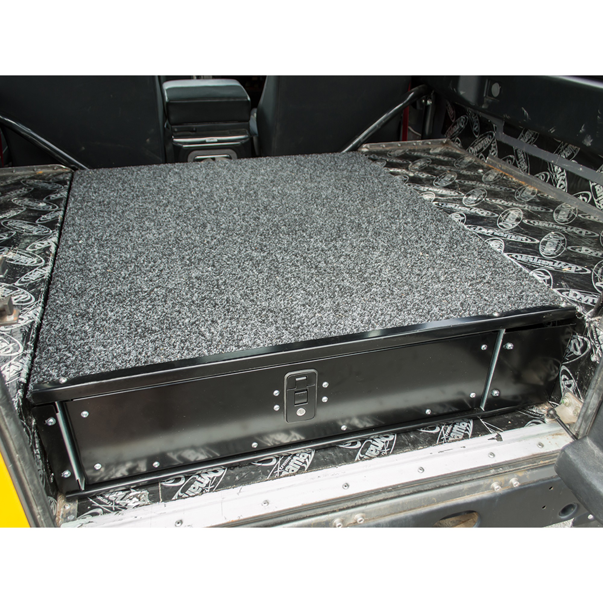 Rear Defender 90 Hd Drawer System Push Lock