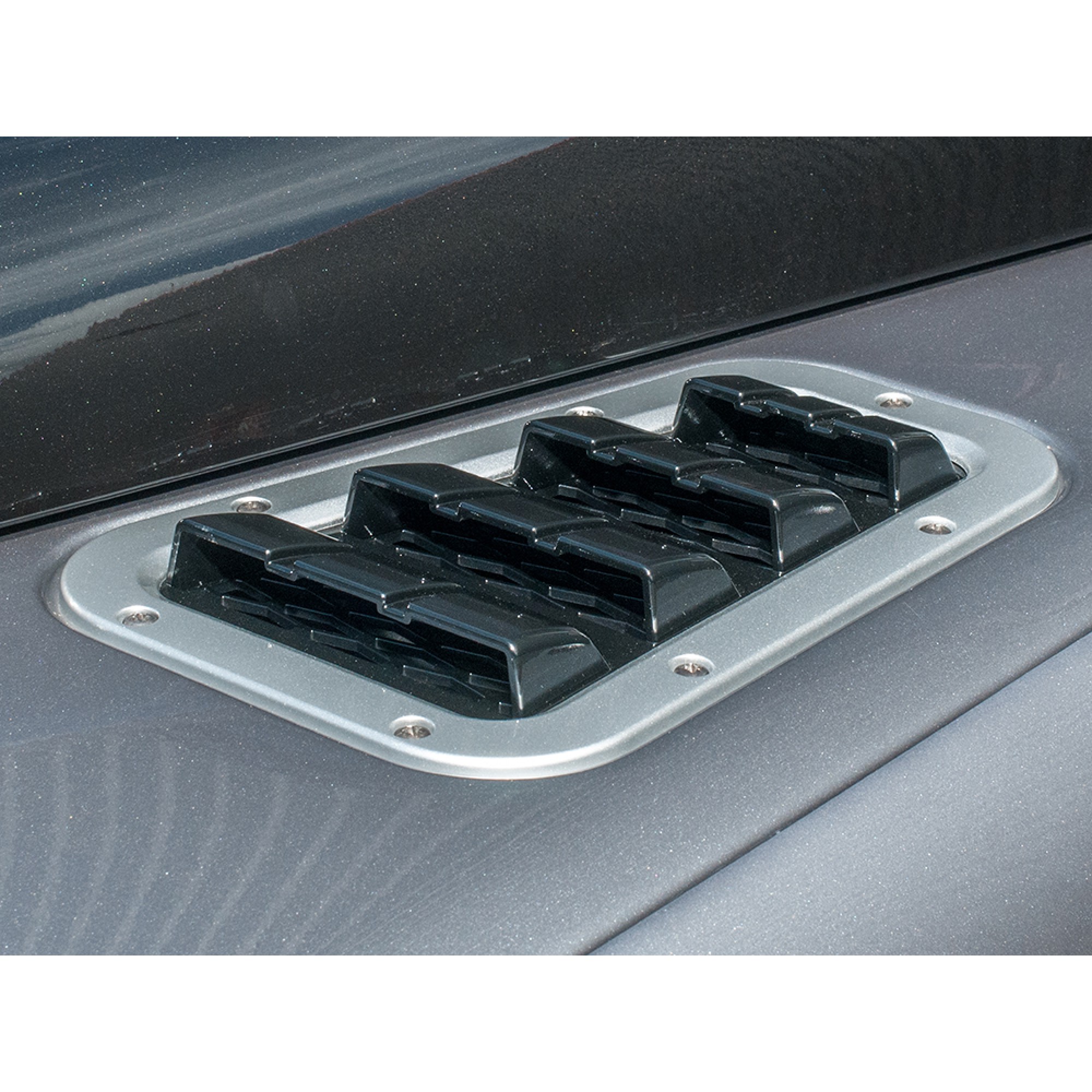 Xs Bonnet Vent Set Silver with Black Mesh