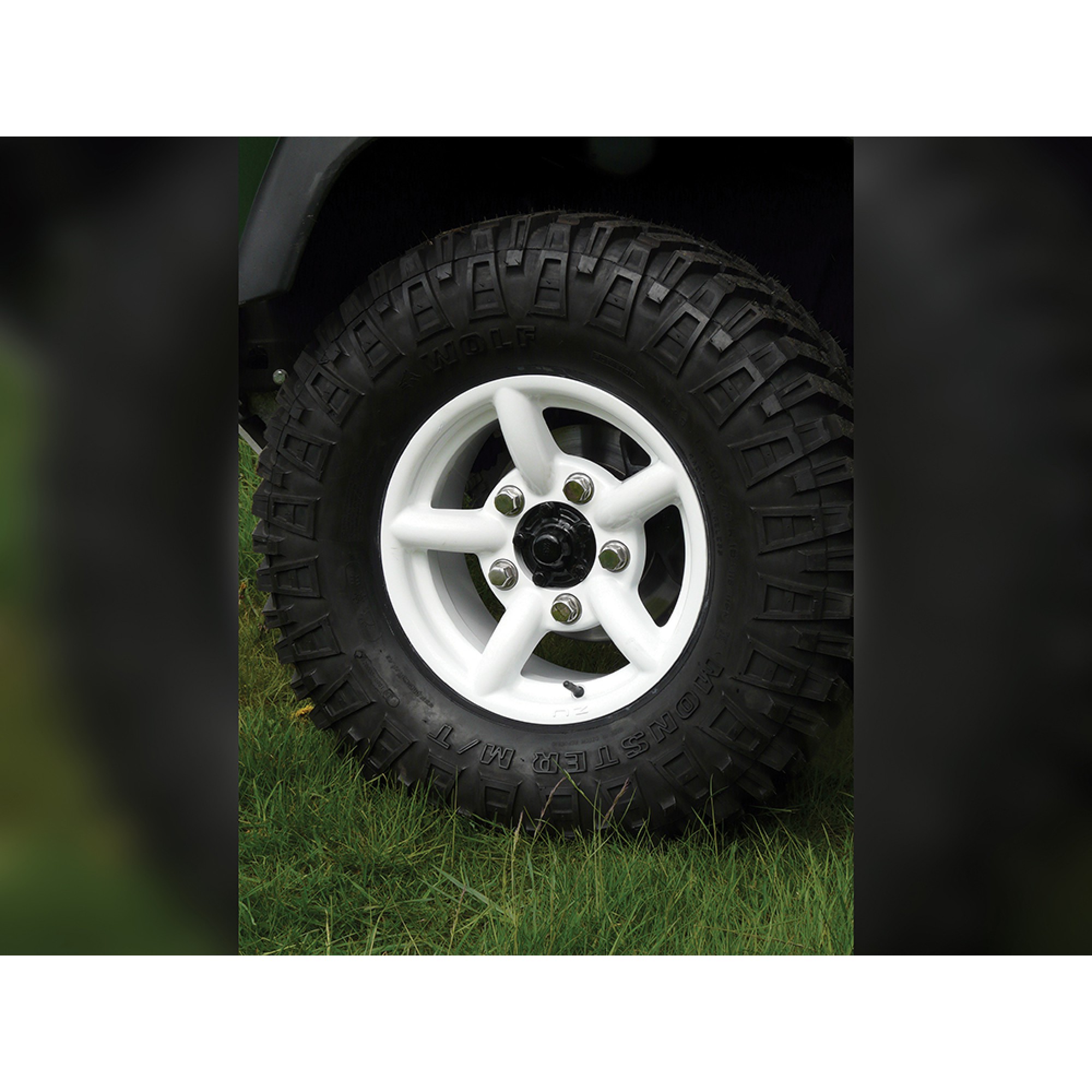 16X7 White Zu Land Rover Alloy Wheel 11mm Offset