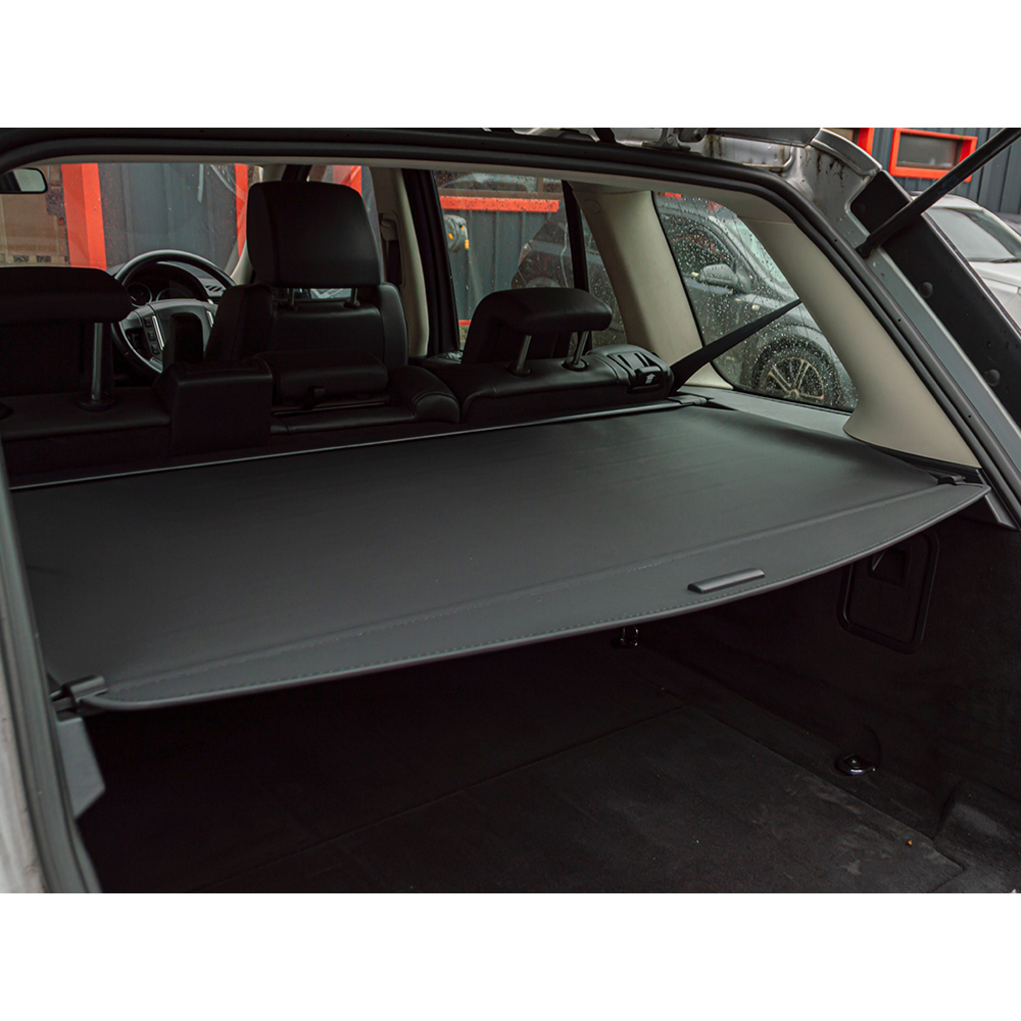 Black Loadspace Cover for Discovery 3/4