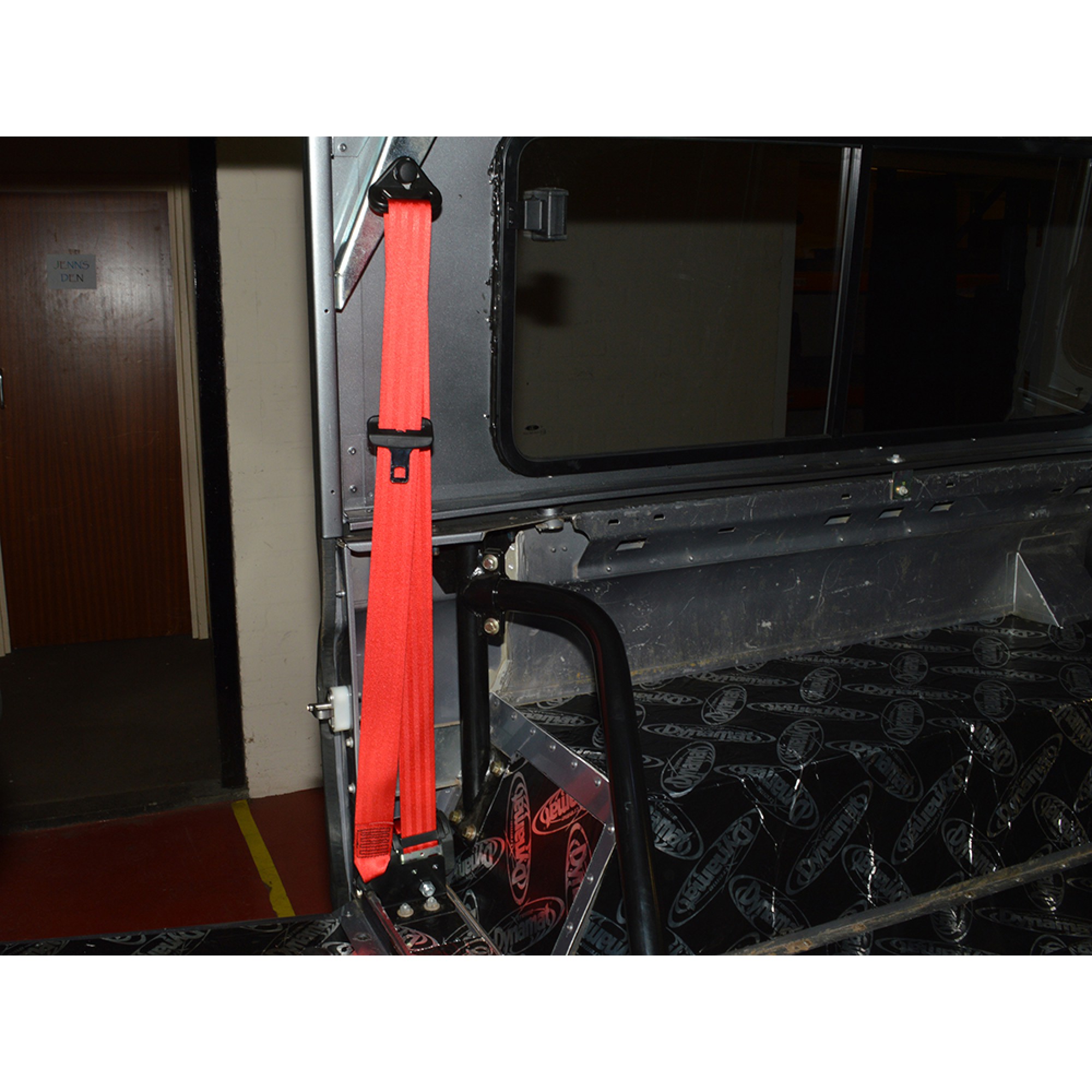 Red Seat Belt RH Truck Cab Defender