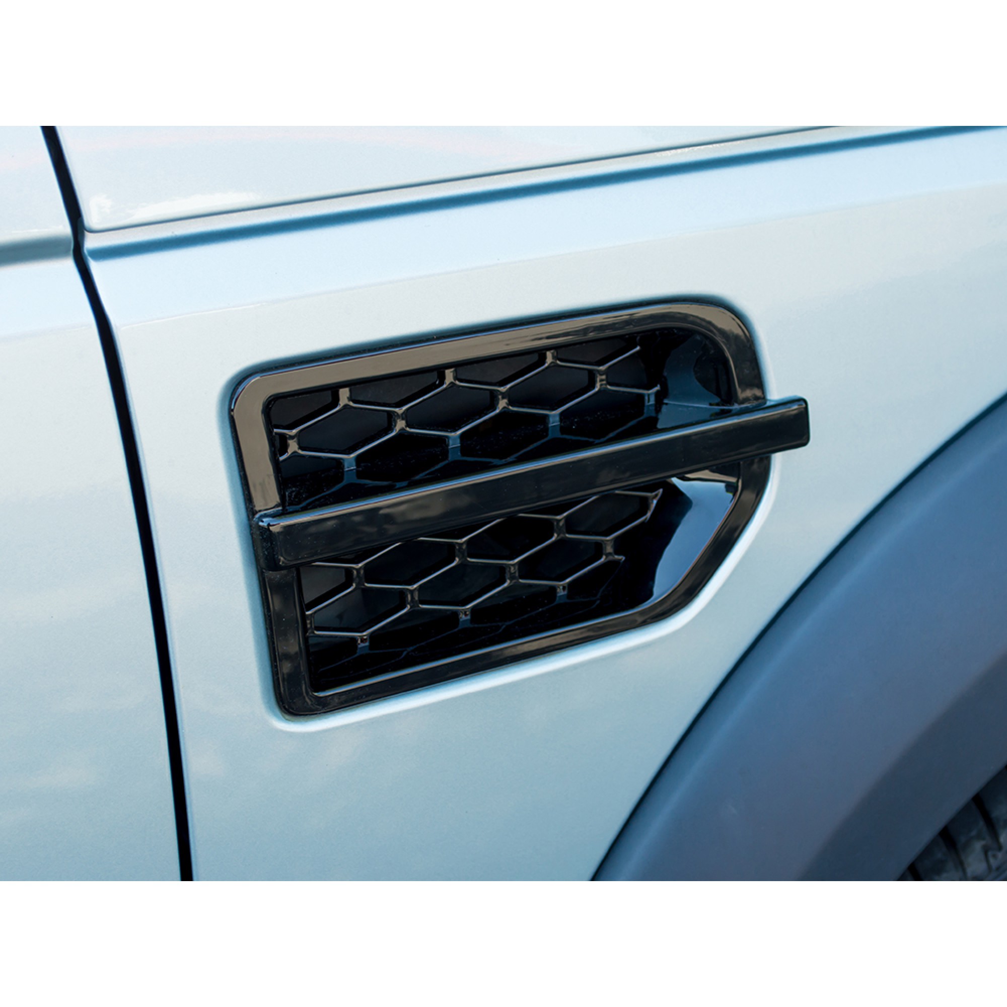 Side Vent Black Discovery 3 - Britpart