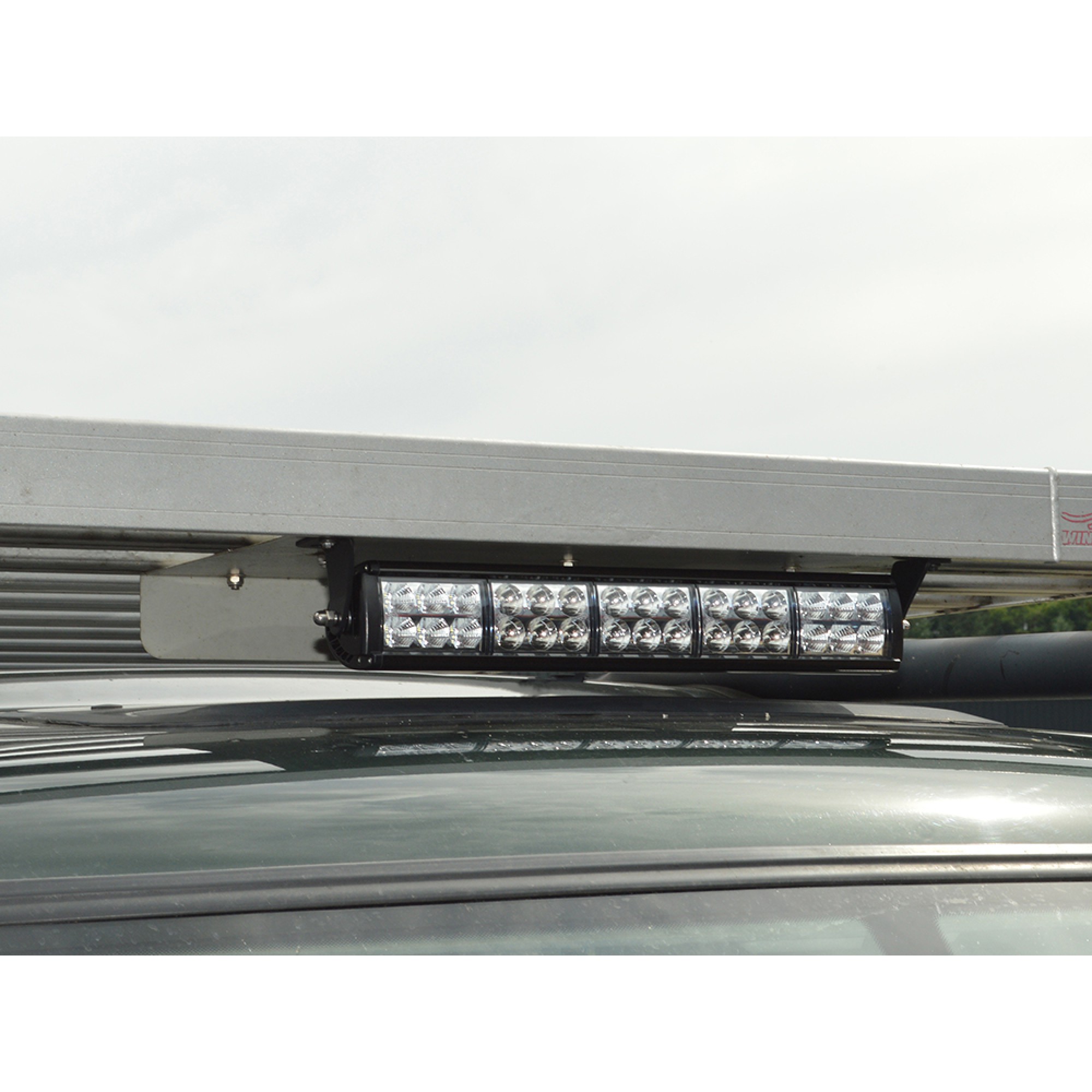 Led Light Bar 500mm Combination Beam 90W 7500 Lumens H 98mm x W 574mm x d91mm Aluminium Housing/Stainless Steel Brackets Clear Polycarbonate Lens 500mm Cable Length Dual Voltage 12/24V IP67 Waterproof Rating