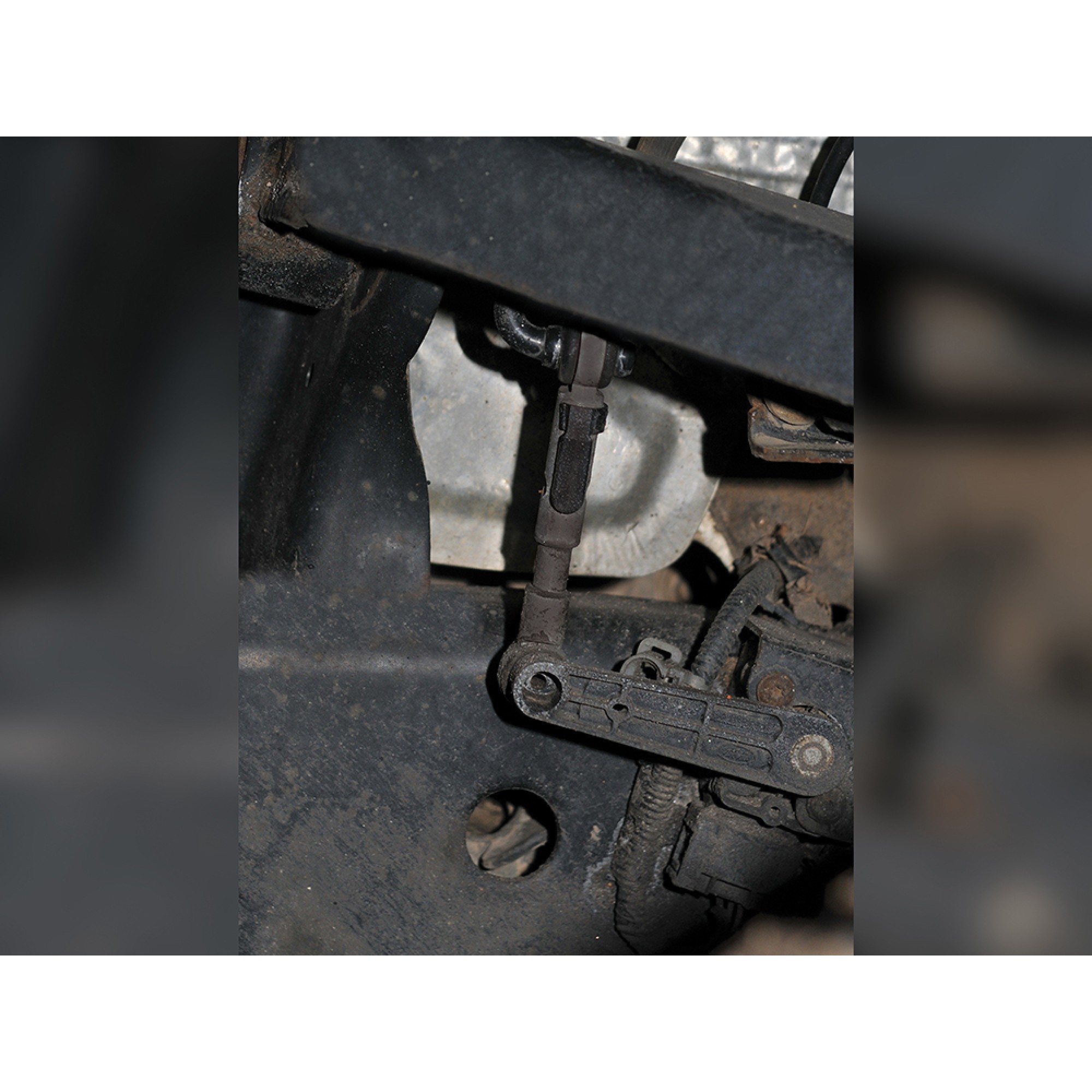 Adjustable Lift Rod Kit Discovery 3 & 4