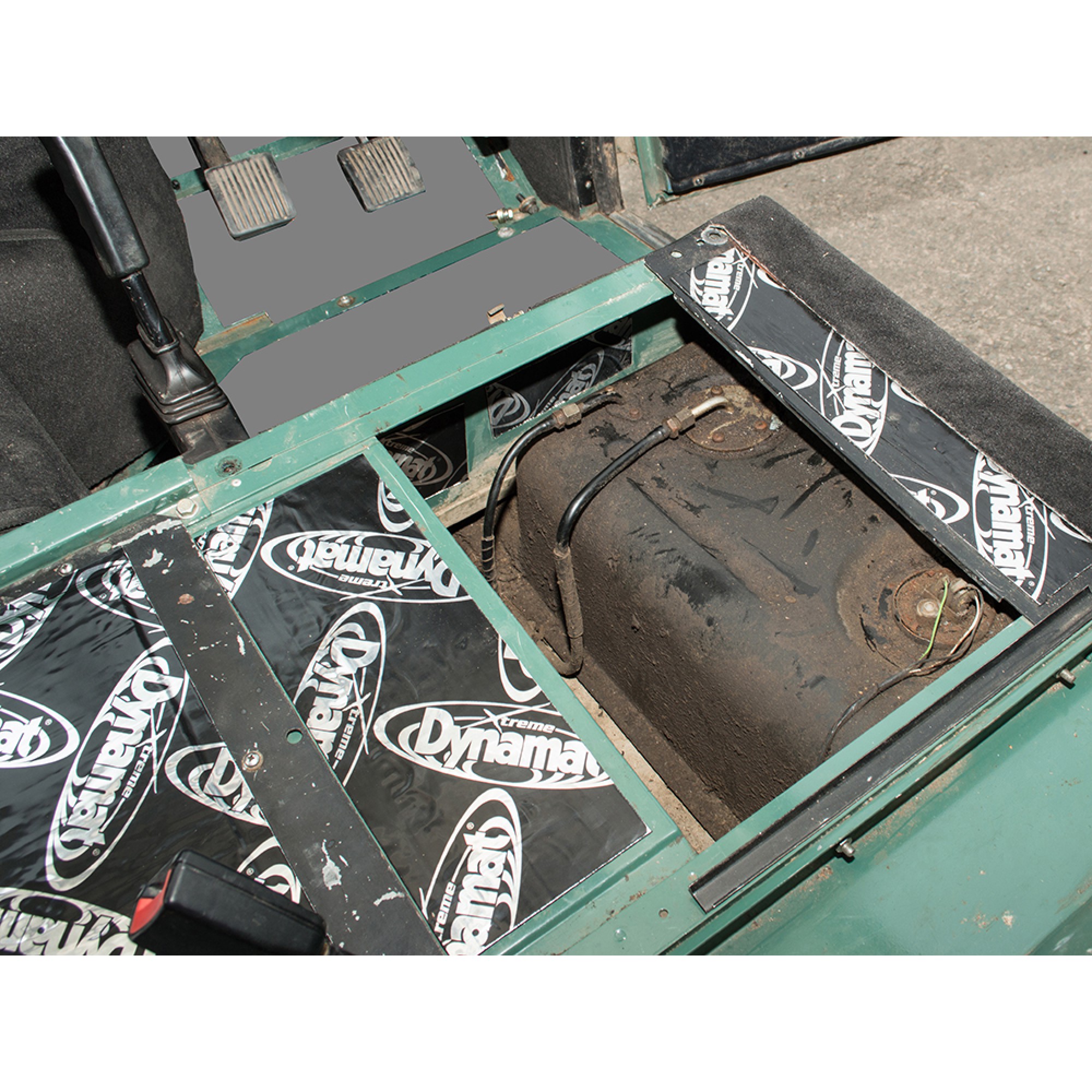 Dynamat Sound Deadening 90/110 Seatbox 1983-2006
