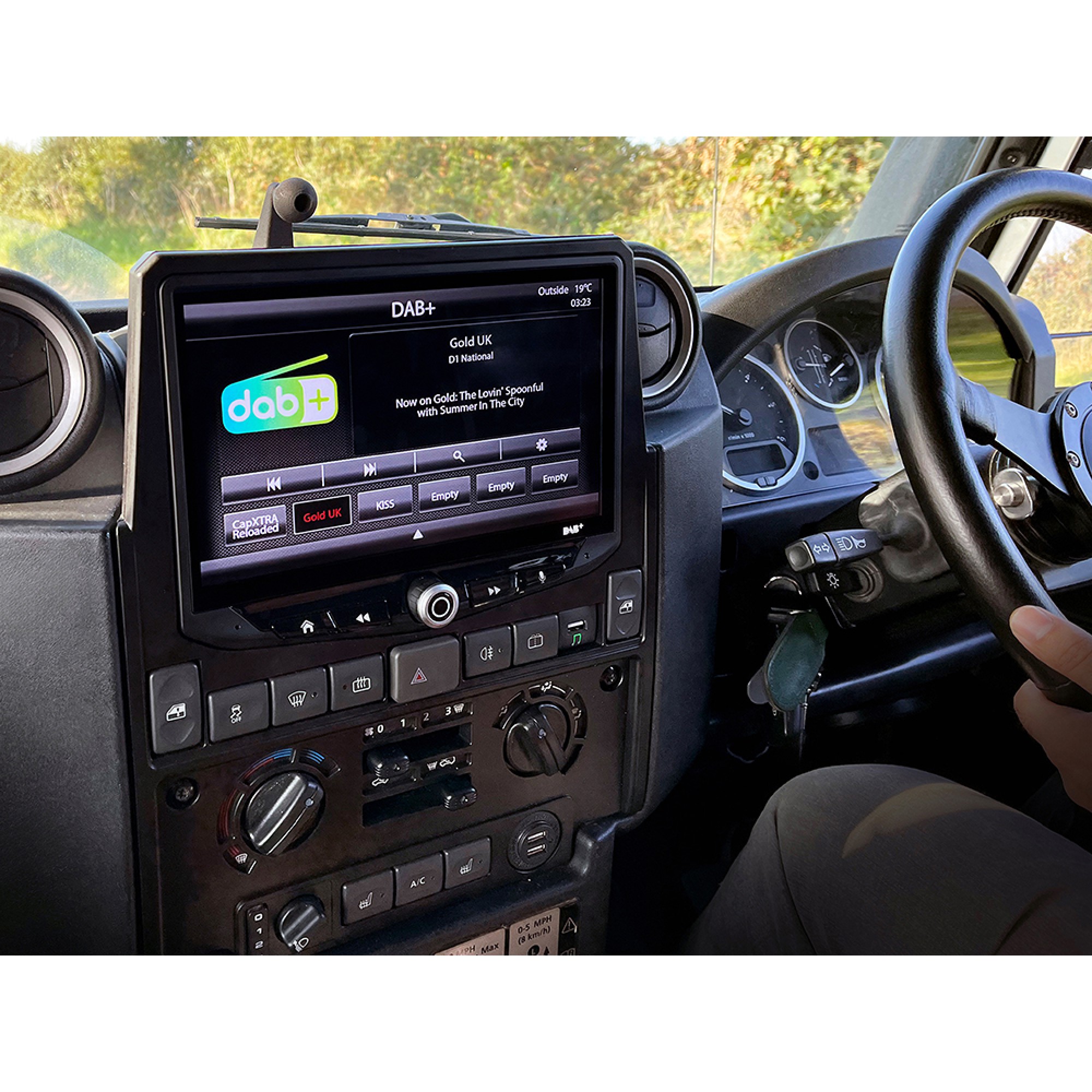 H10 10.1 Inch Multimedia Solution - DEF07 to DEF16 - Stinger
