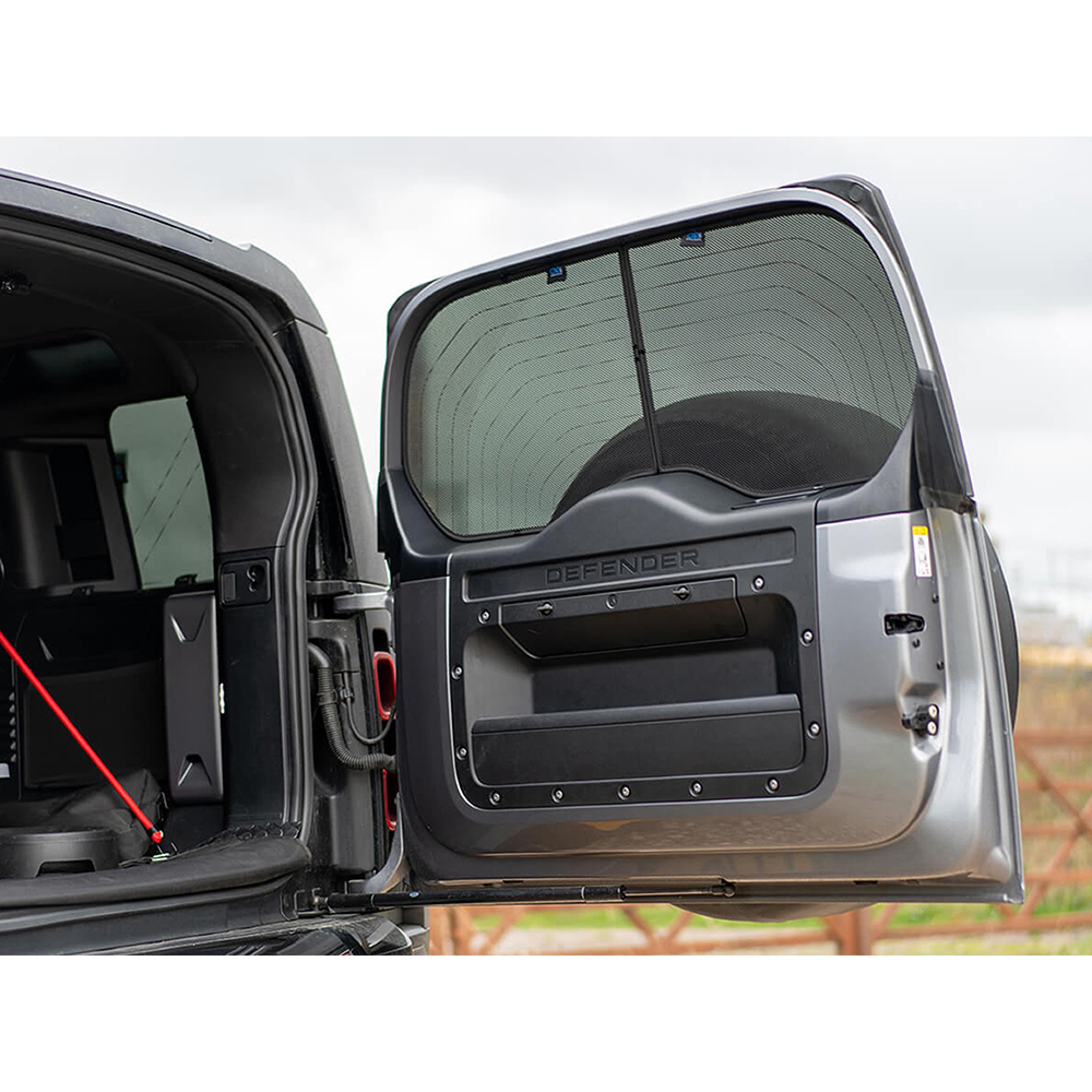 Sunshades Defender 110 2020 on