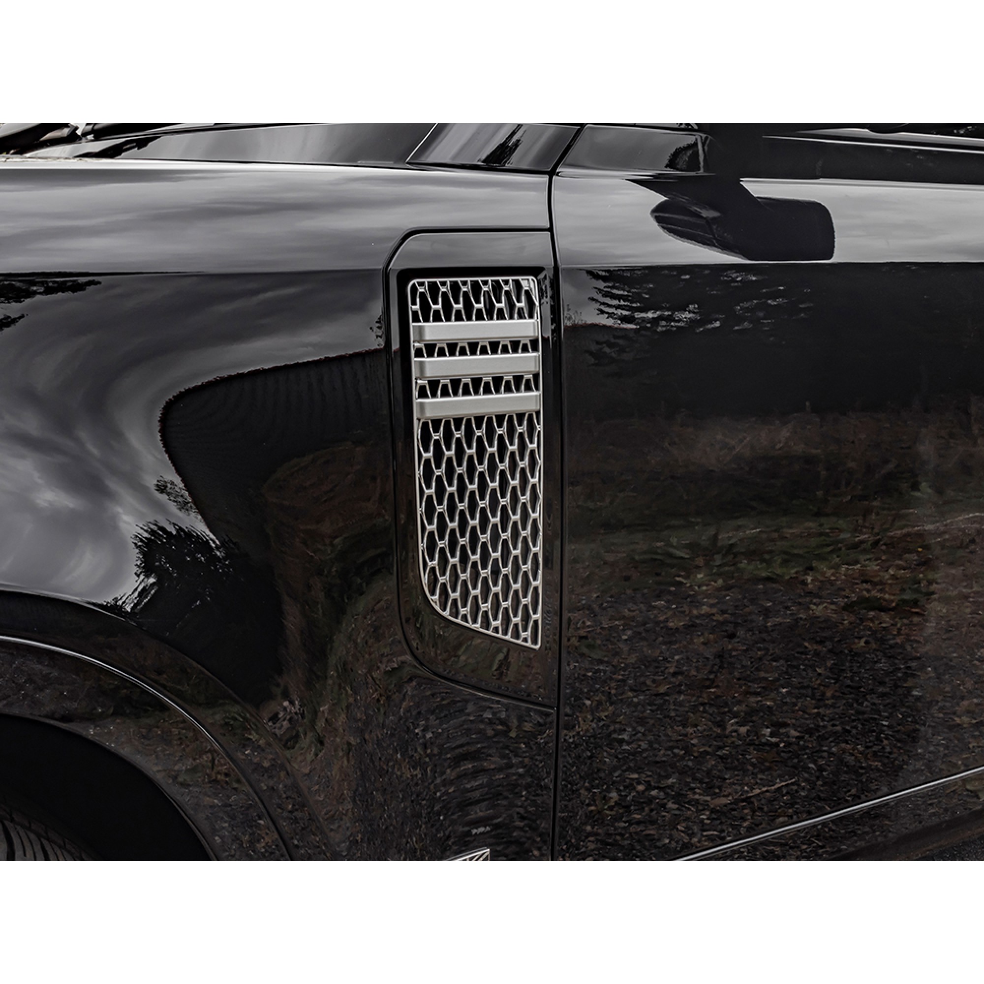 Air Intake Grill Set Gloss Black with Silver Mesh