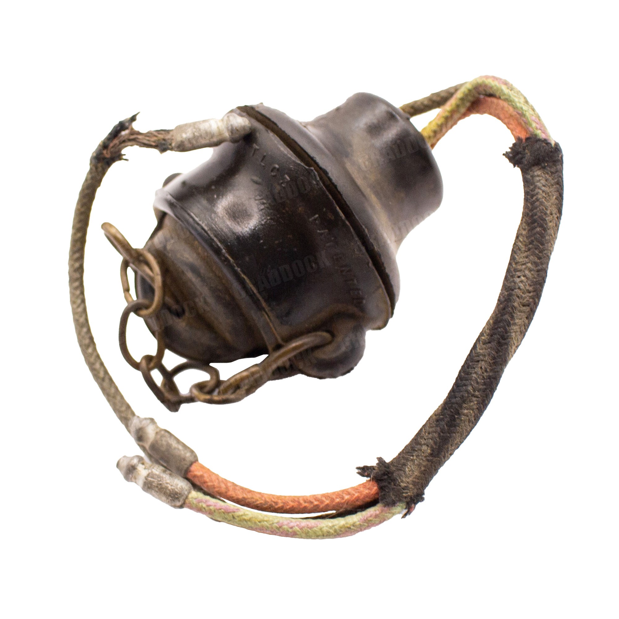 240696 - Lucas 3 Pin Trailer Socket and Rubber Plug