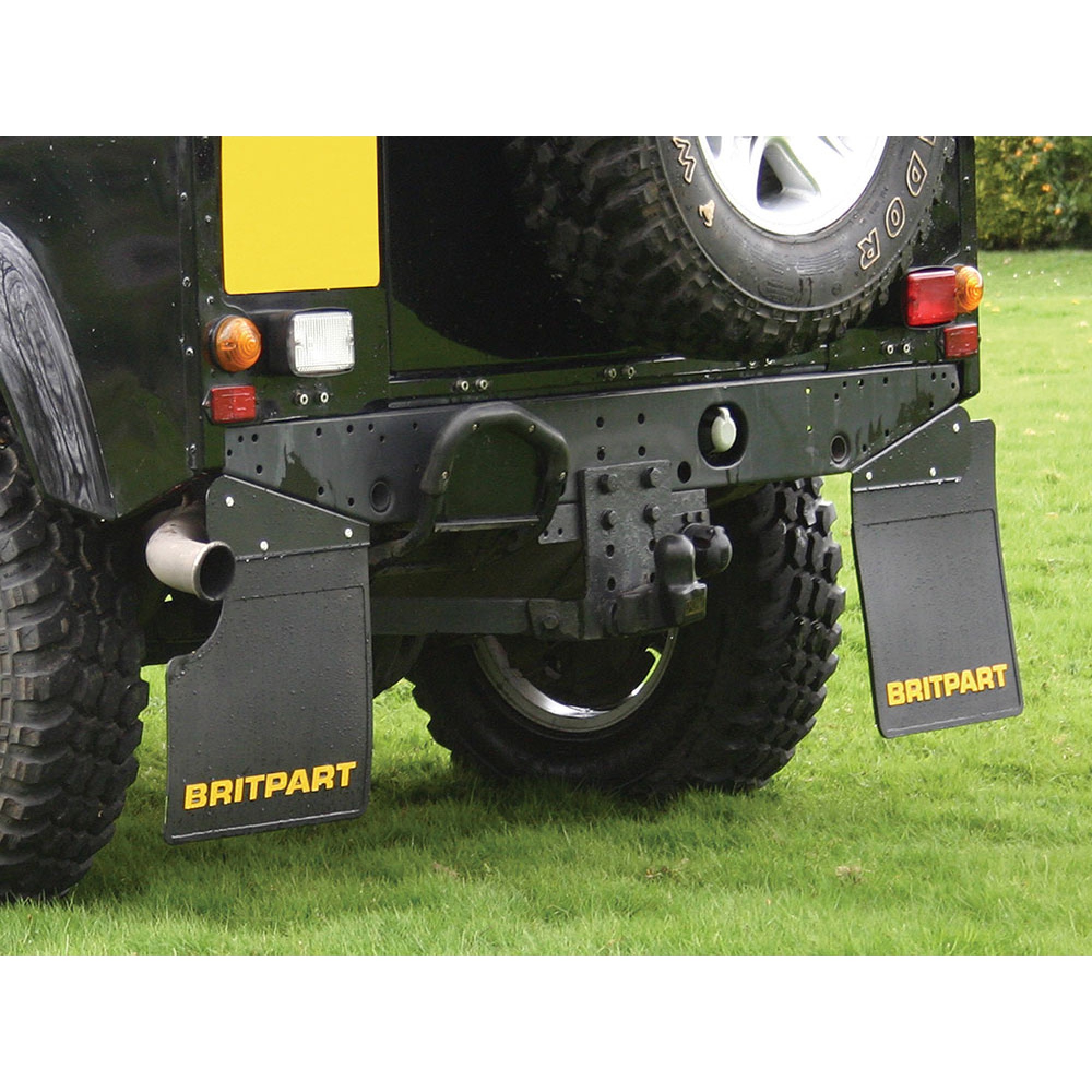 DA4531 - Rear Pair Of Britpart Mudflaps Yellow Logo