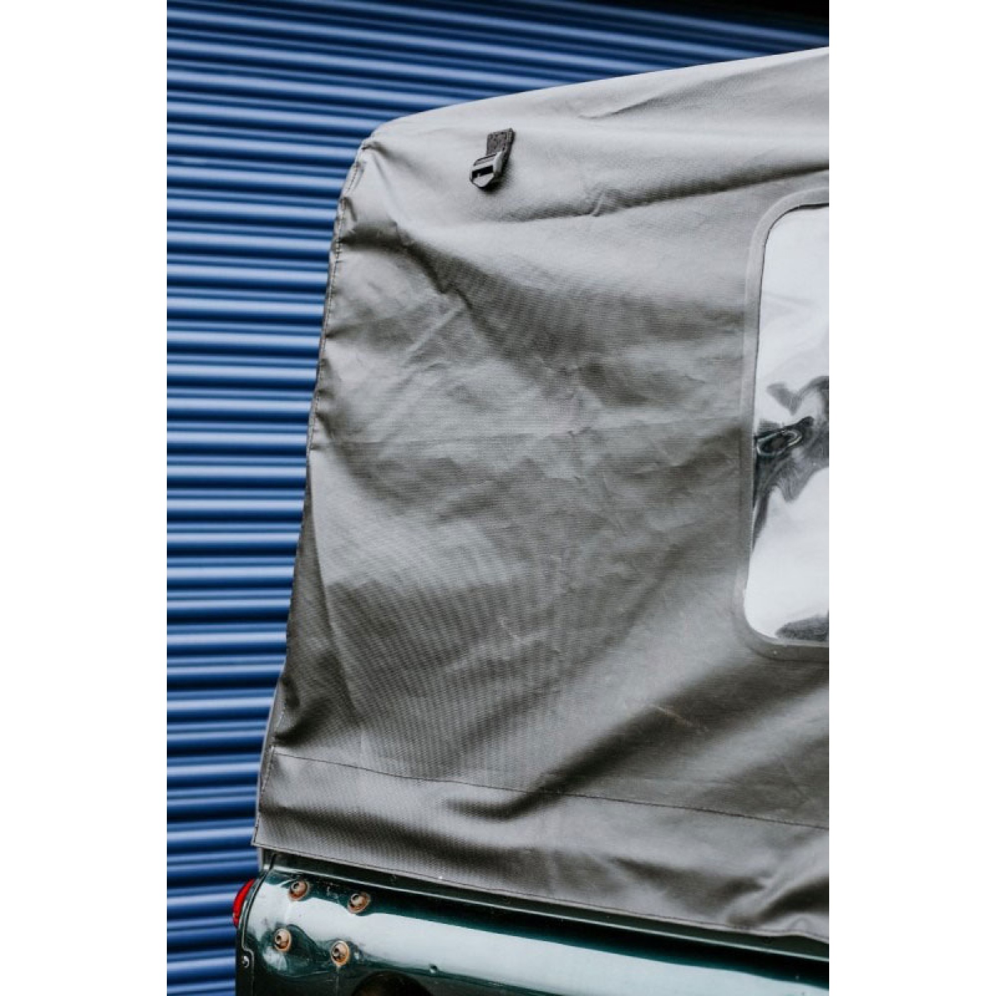 EXT211-20 - Full Black Pvc Hood Wsw for Defender 110