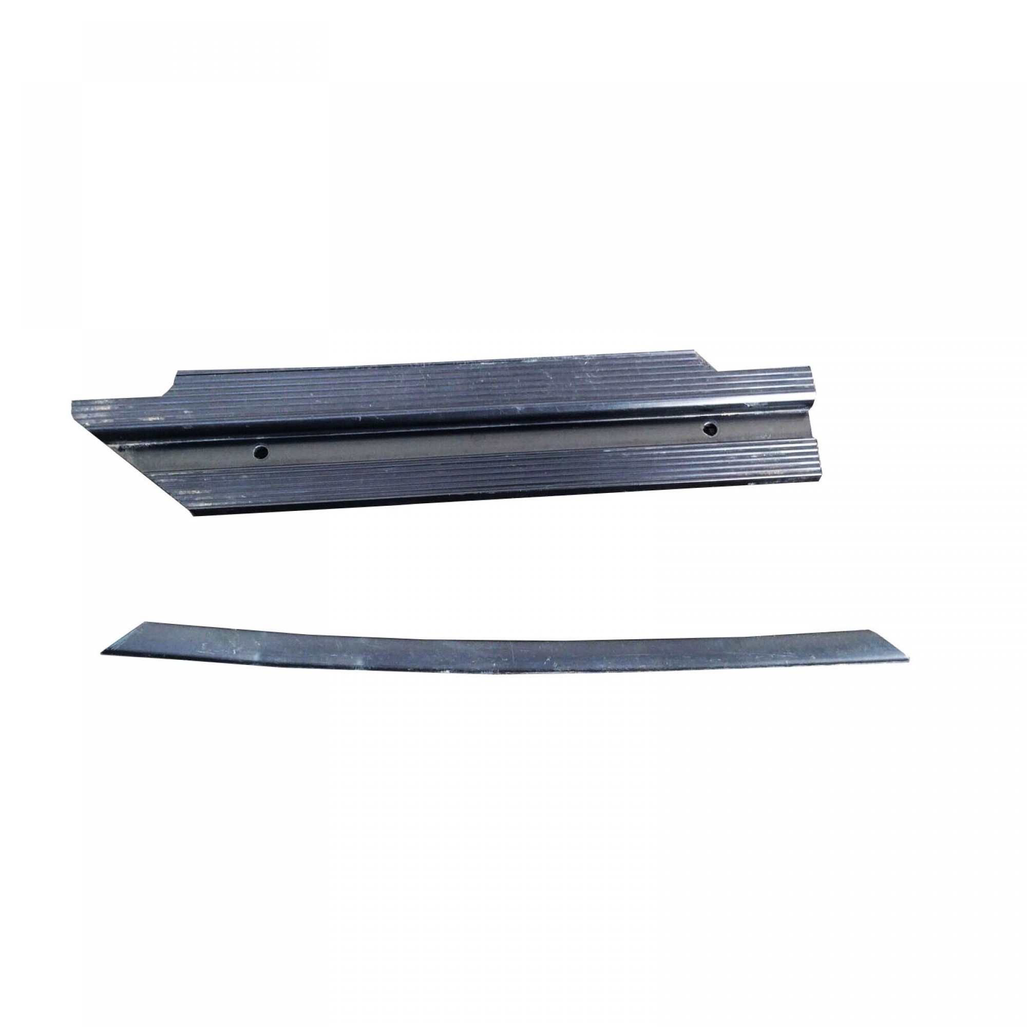 EAP100730PUB - Tread Plate Adventurer