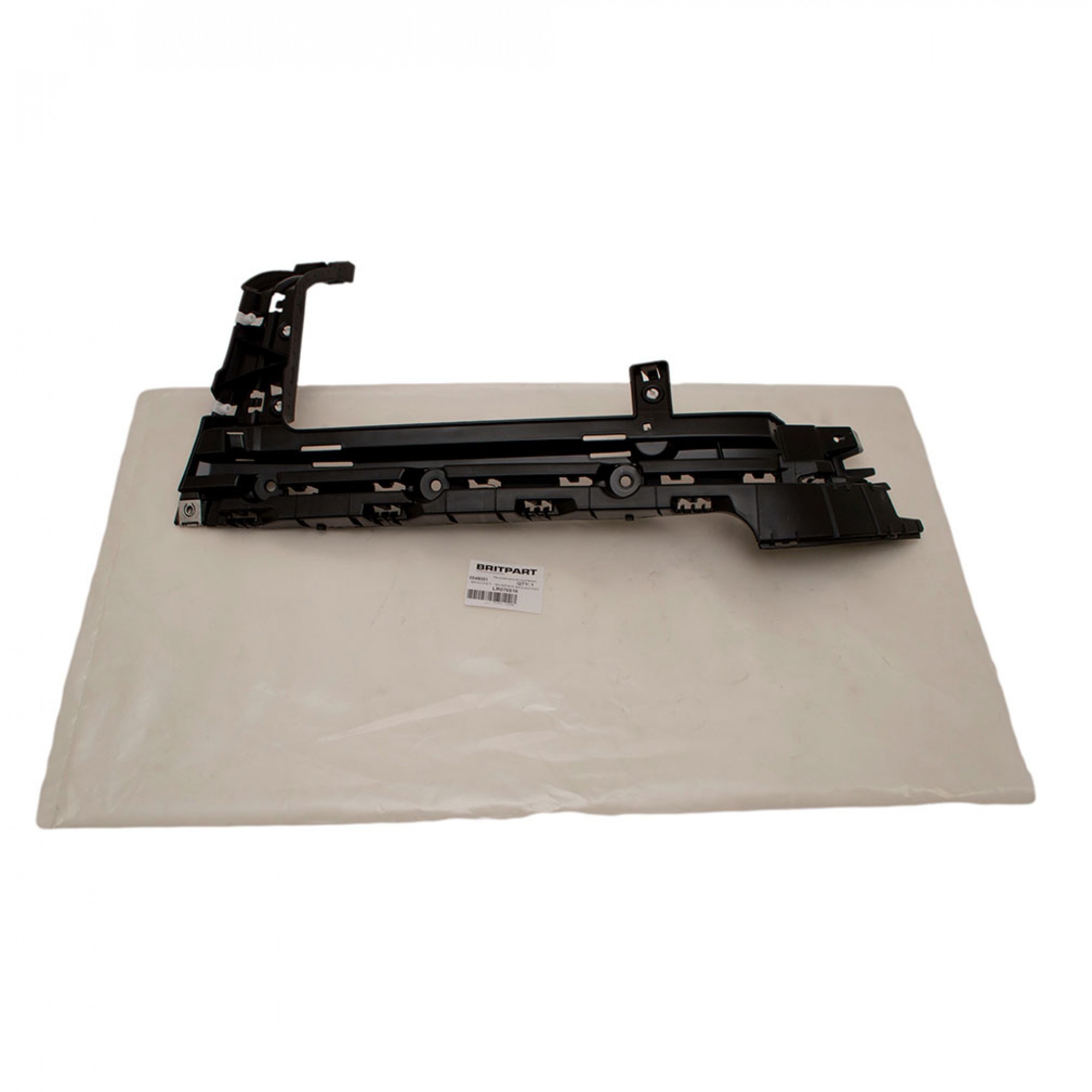 LR076516 - RH Rear Bumper Mounting Bracket