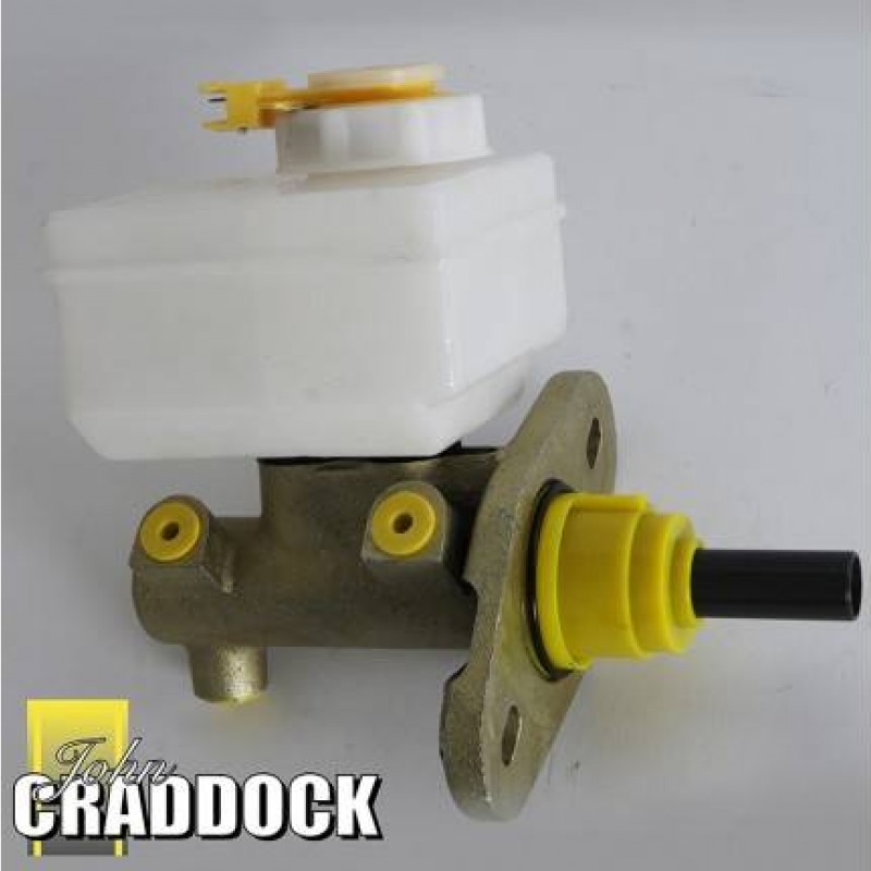 LR013018 Defender Master Cylinder